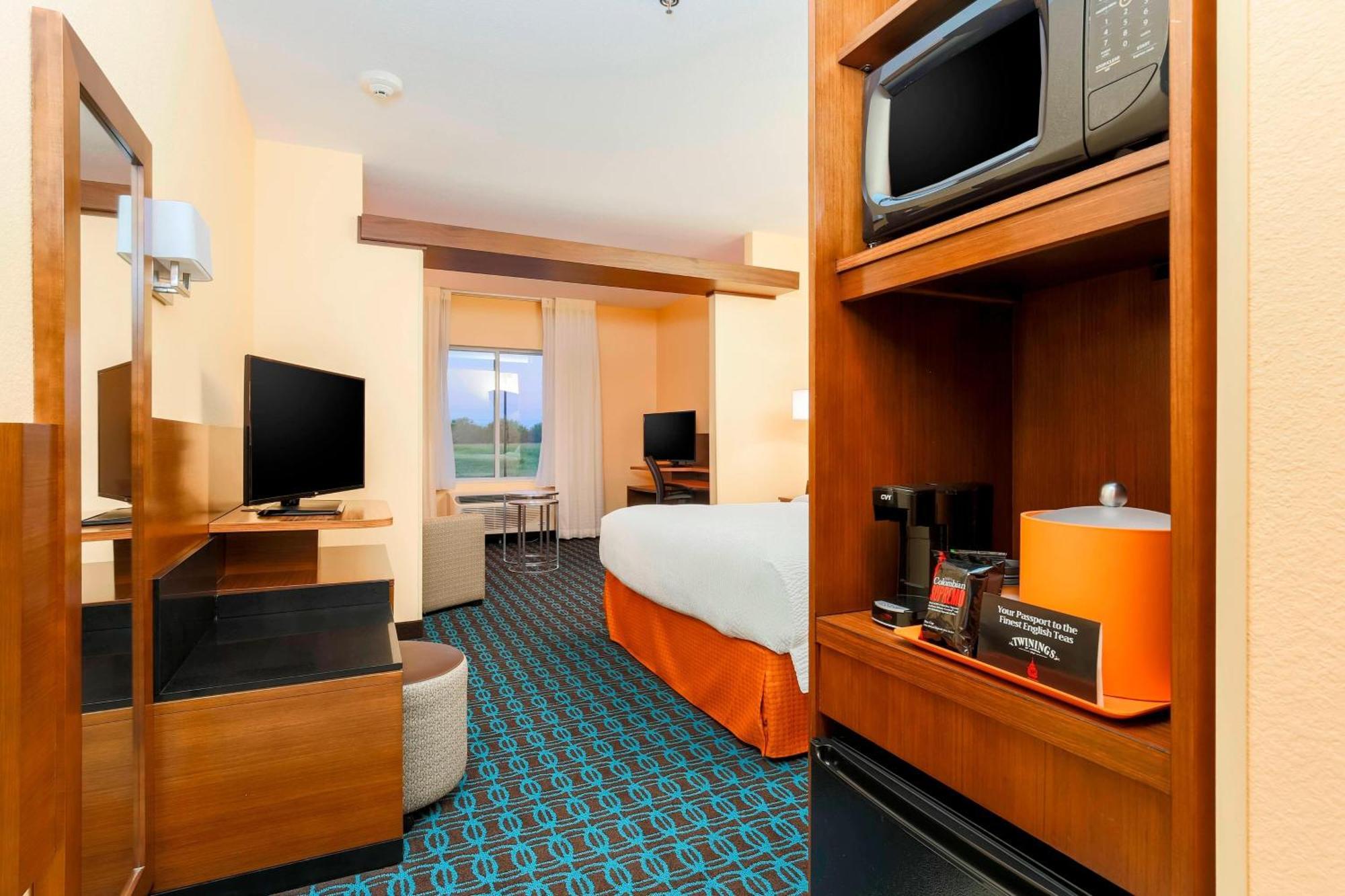 Fairfield Inn & Suites By Marriott Pleasanton Exteriör bild